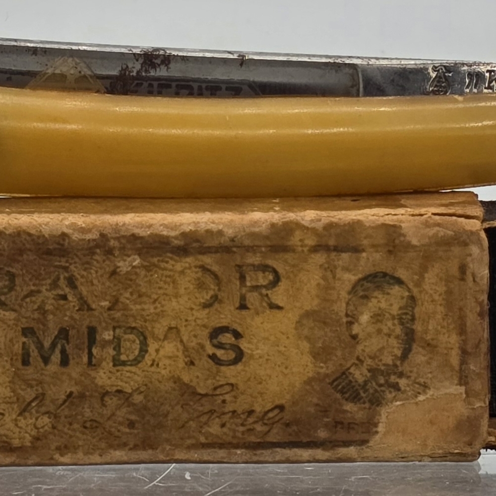 Antique Stright Razor & Box